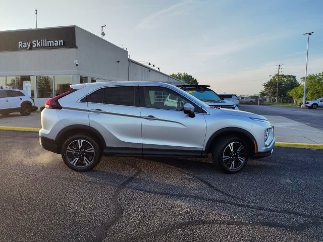 New 2026 Gray Mitsubishi SE image 8