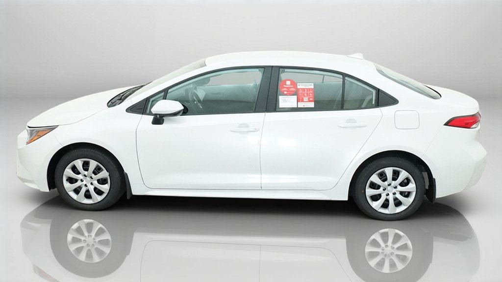 New 2027 Wind Chill Pearl Toyota LE image 2