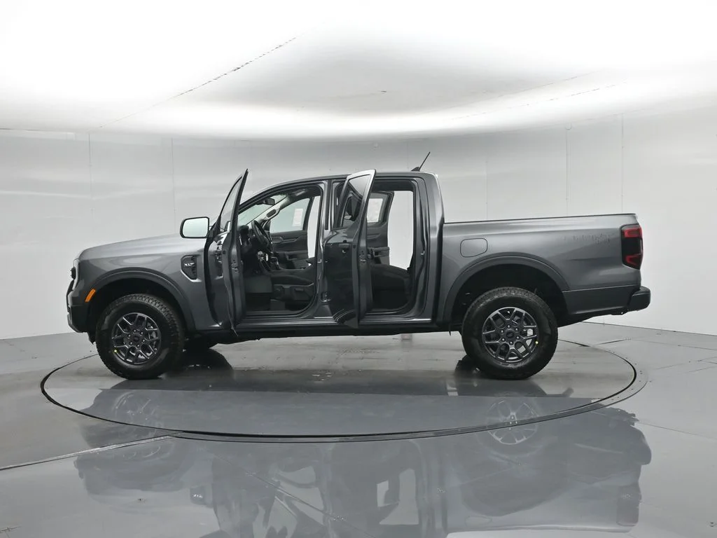 New 2026 Carbonized Gray Metallic Ford XLT image 32