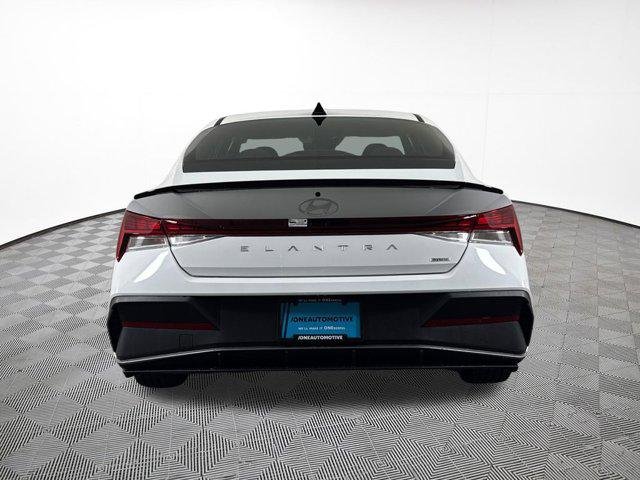 New 2026 White Hyundai SEL Sport image 10