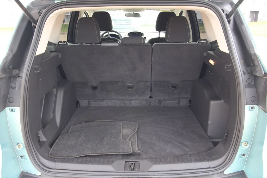Used 2013 Frosted Glass Ford SE image 11
