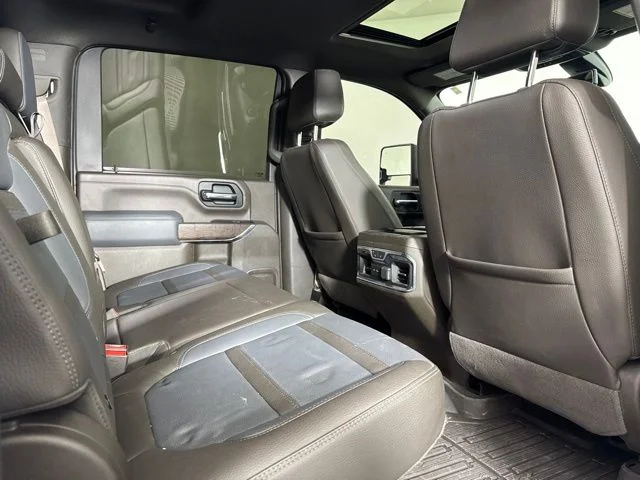 Used 2023 Summit White GMC Denali image 5