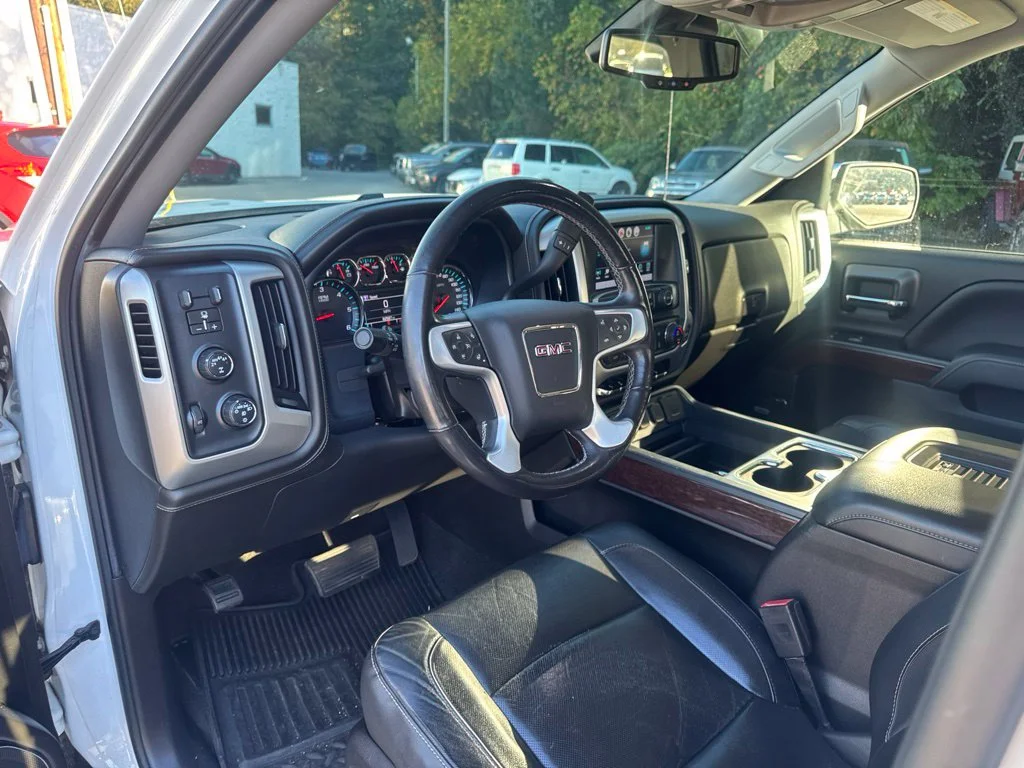 Certified Used 2018 White GMC SLT image 15
