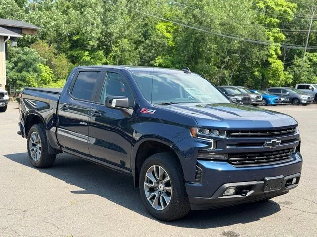 Used 2022 Blue Chevrolet RST image 3