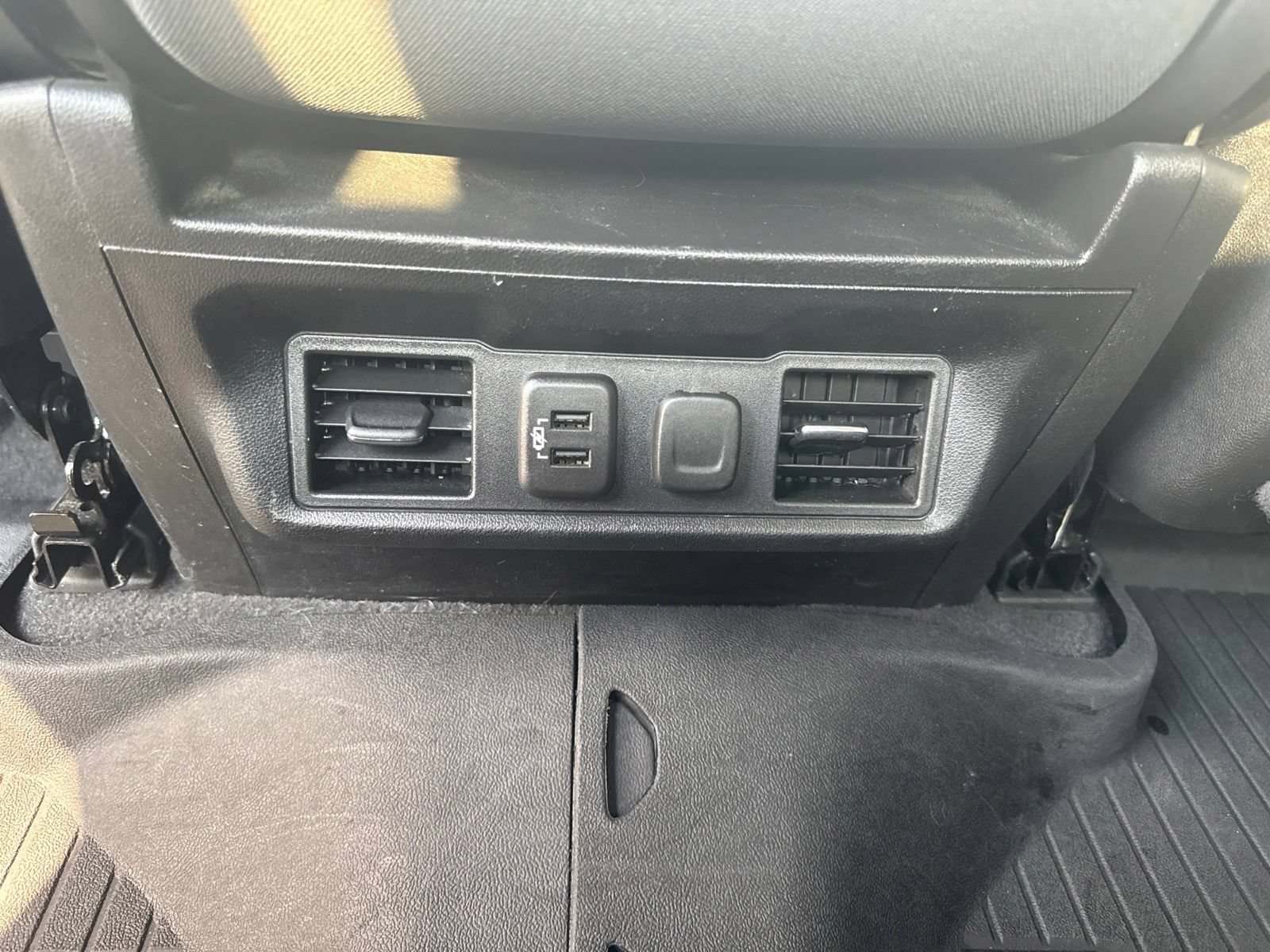 Used 2020 Shadow Gray Metallic Chevrolet LT Trail Boss with Convenience Package - Trailering Package image 17