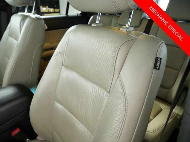 Used 2014 White Ford Limited image 17