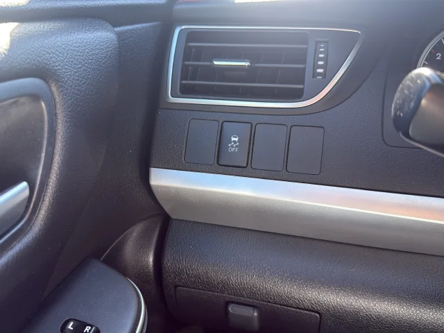 Used 2017 Black Toyota SE image 27