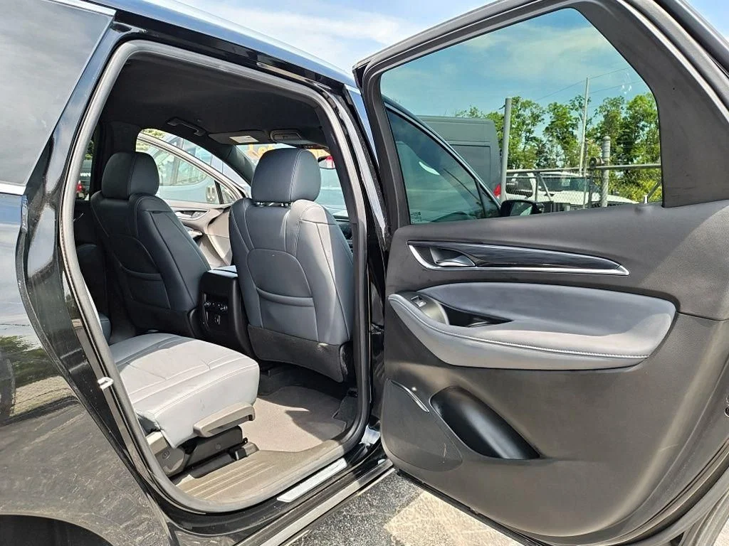 Used 2024 Black Buick Essence image 36