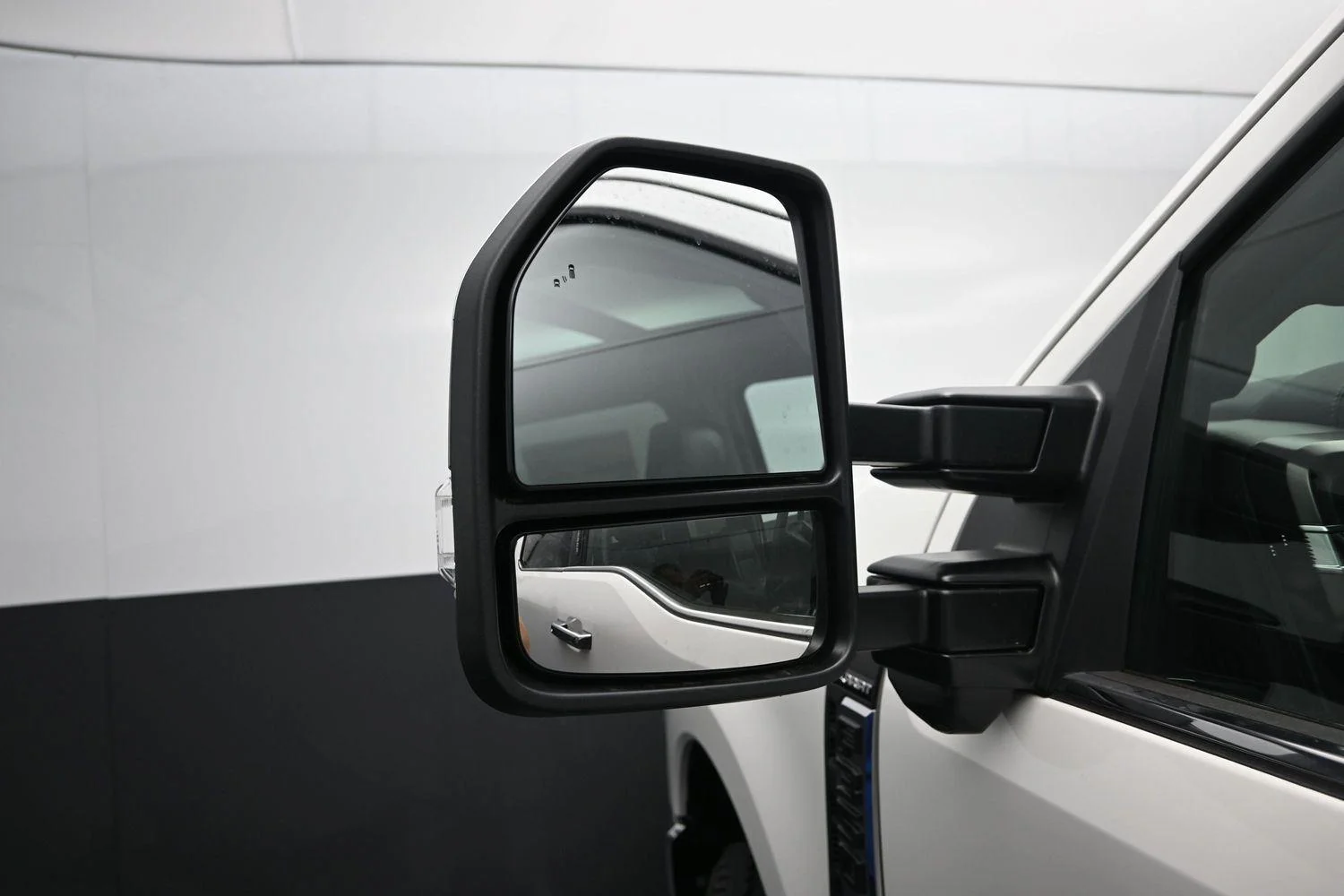 2026 Ford F-350 Super Duty Lariat - Photo 23