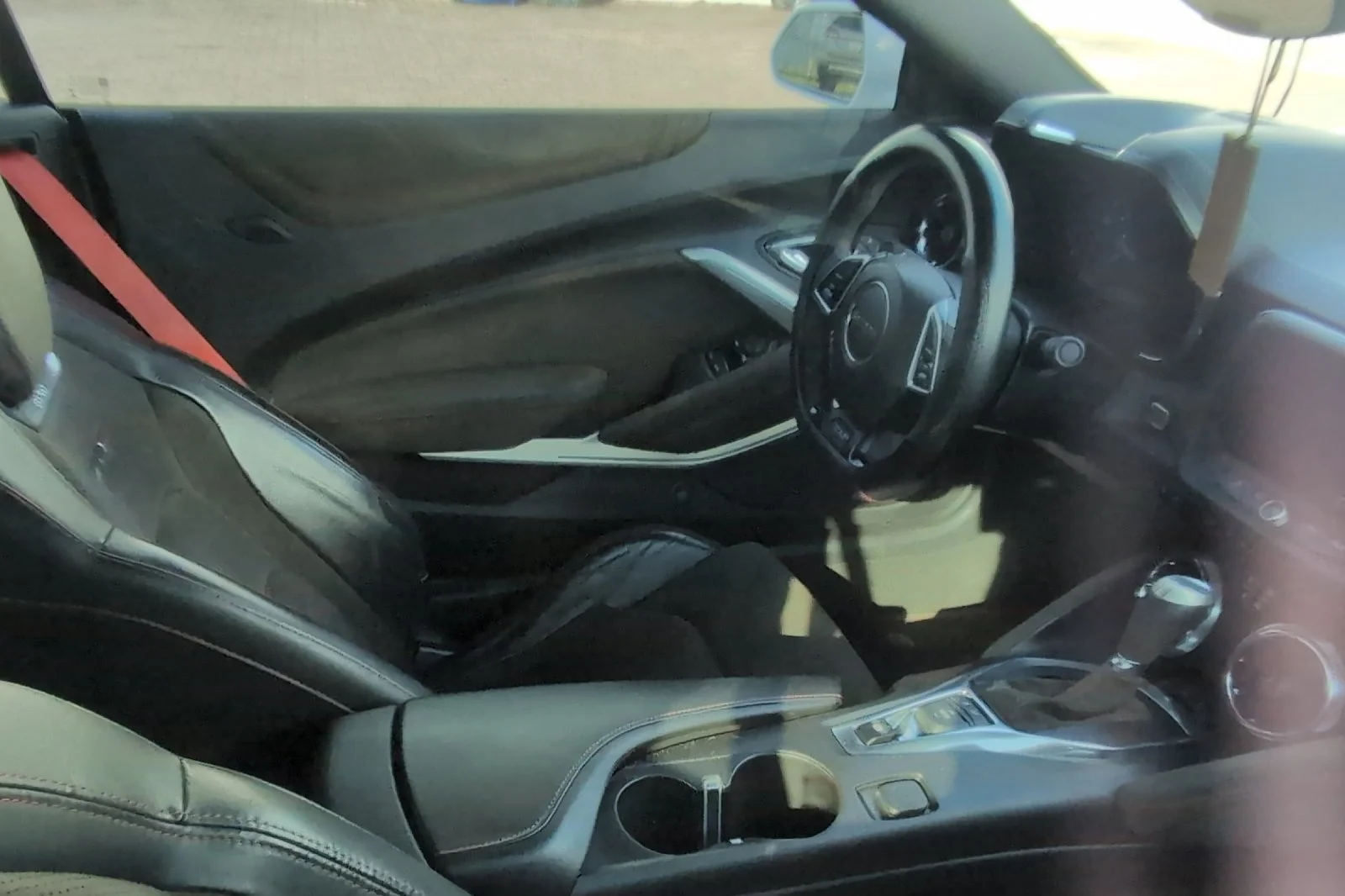 Used 2018 SUMMIT WHITE Chevrolet ZL1 image 5