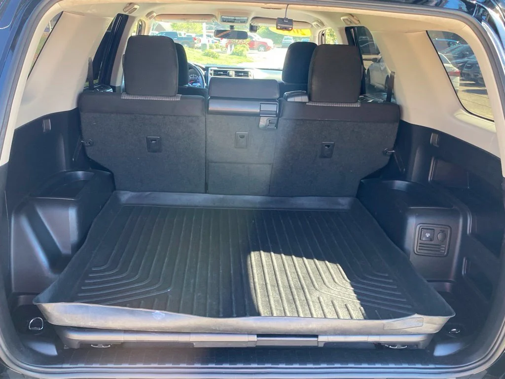 Used 2017 Black Toyota SR5 image 9