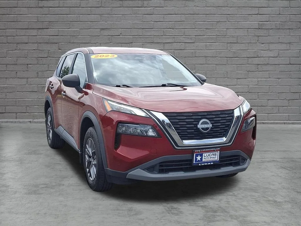 Used 2023 Scarlet Ember Tintcoat Nissan S image 2