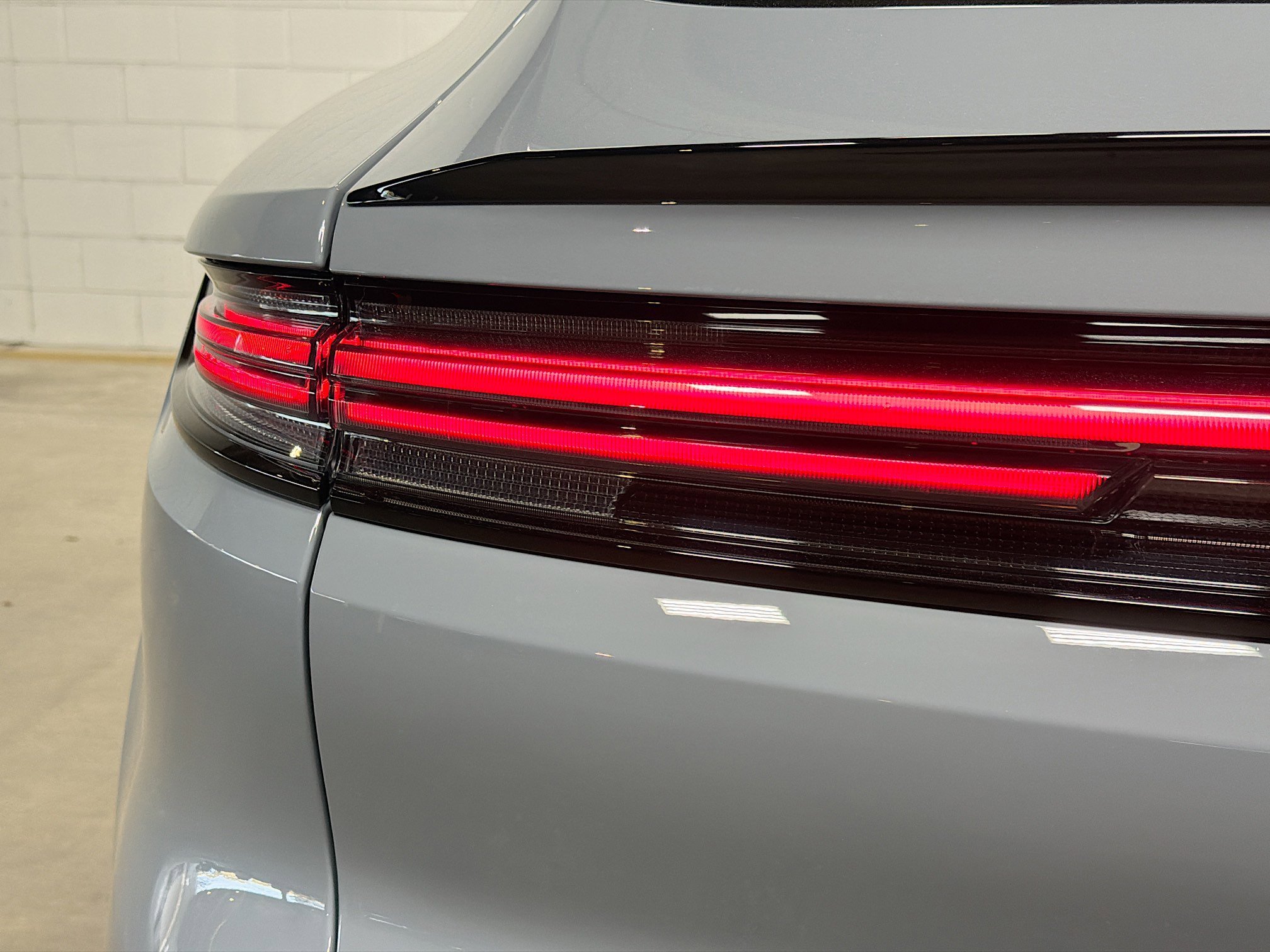 New 2026 Arctic Grey Porsche E-Hybrid image 11