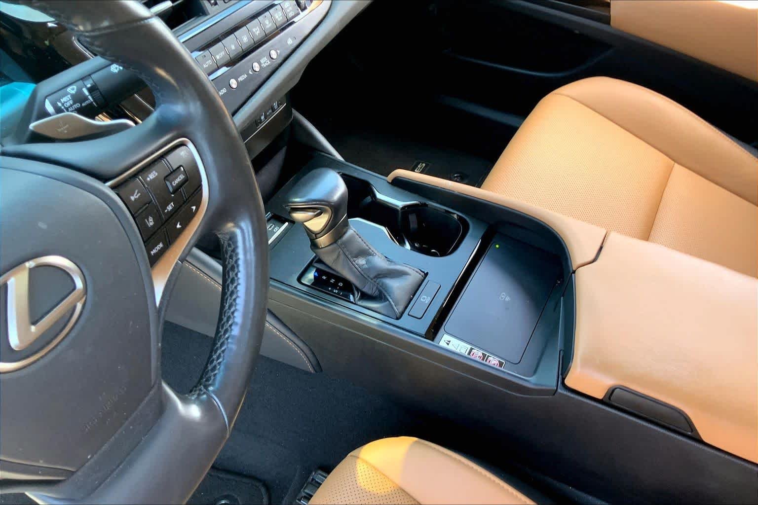 Certified Used 2024 Eminent White Pearl Lexus  image 17