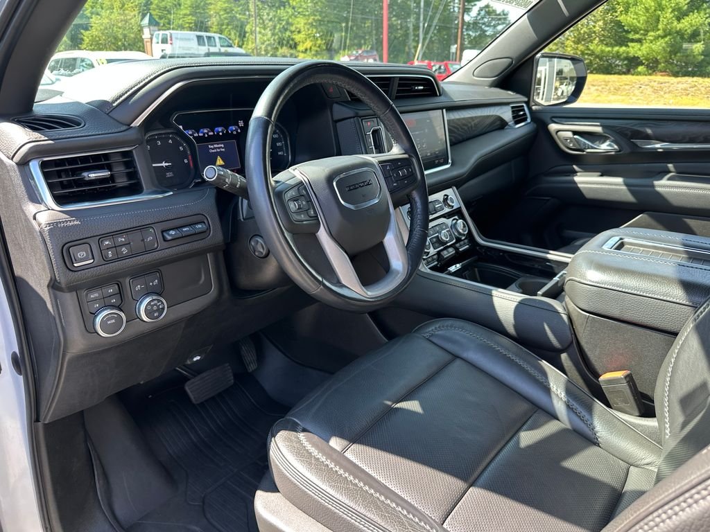 Used 2021 White GMC Denali image 15