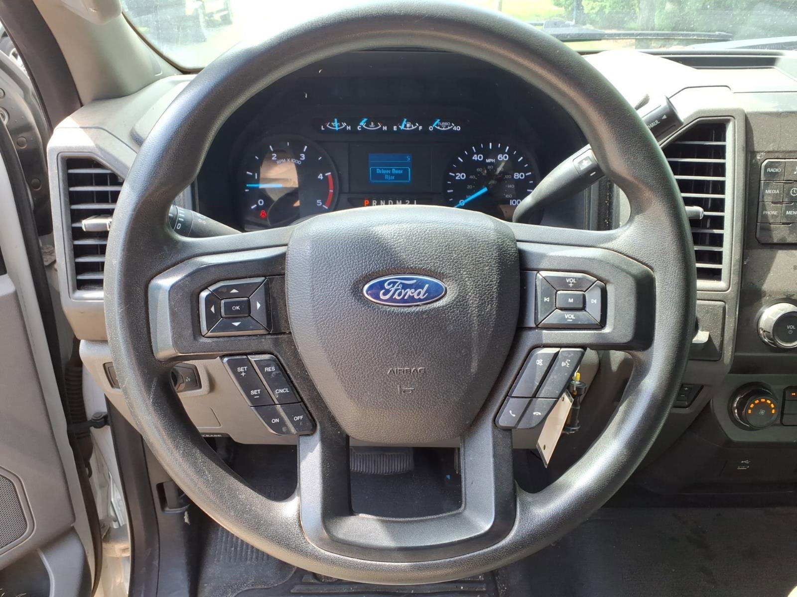 Used 2019 Oxford White Ford XL image 18
