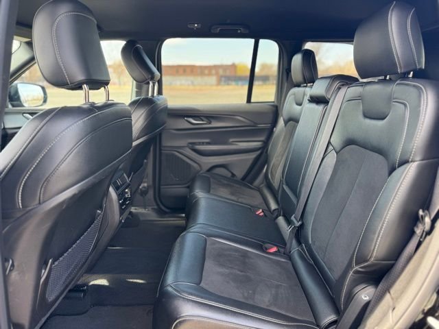 Used 2024 Black Jeep Altitude image 11