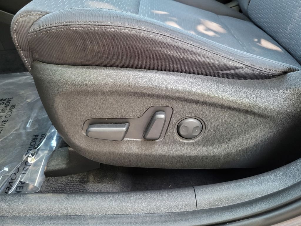 Used 2021 Gray Hyundai SEL image 13