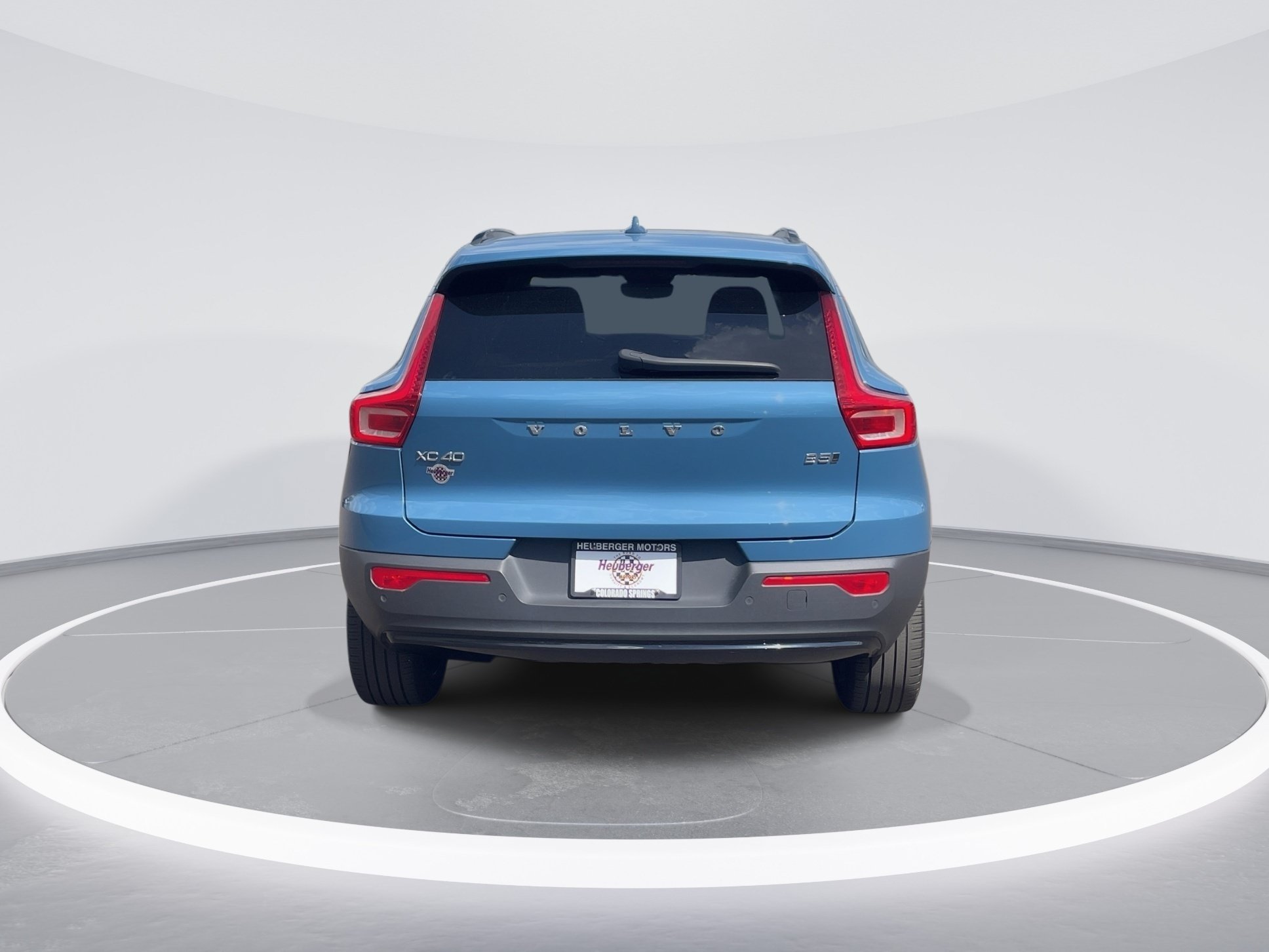 Used 2023 Thunder Grey Metallic Volvo Ultimate Dark Theme image 6