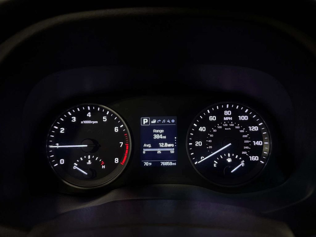 Used 2016 Coliseum Gray Hyundai Limited image 12