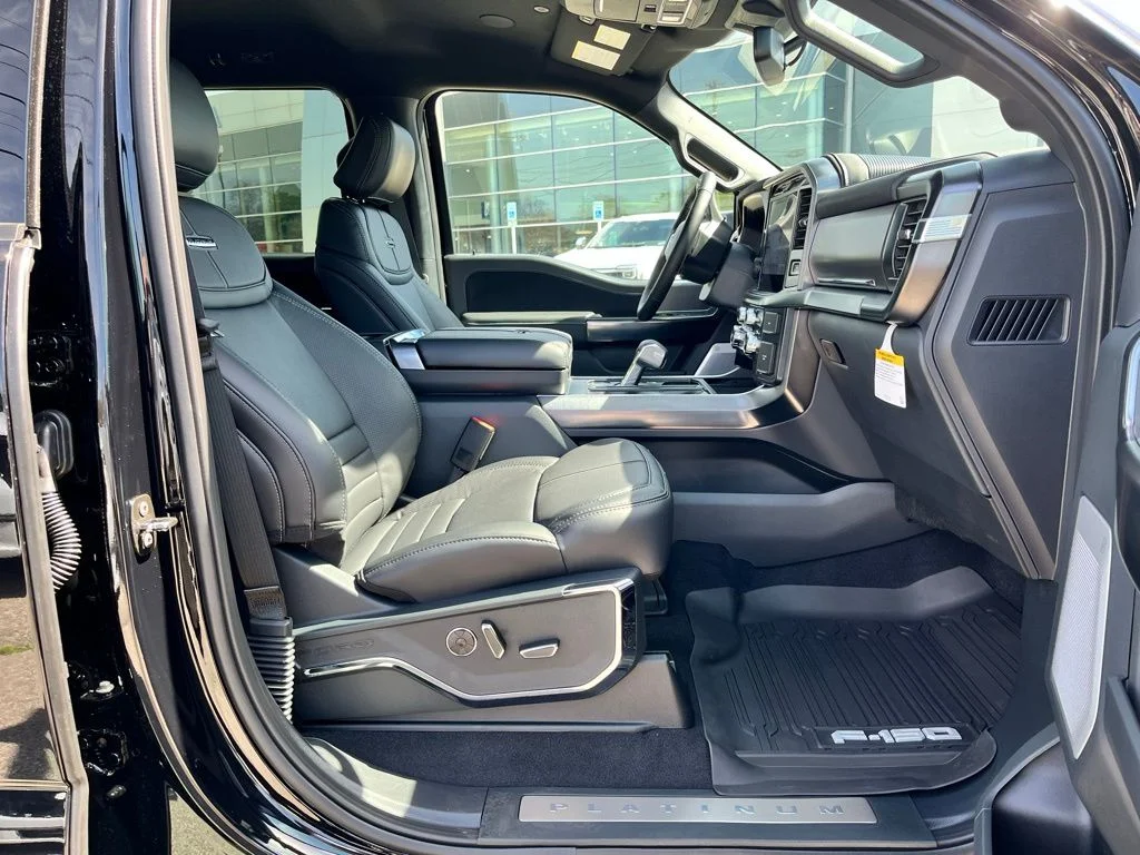 New 2026 Black Ford Platinum image 7