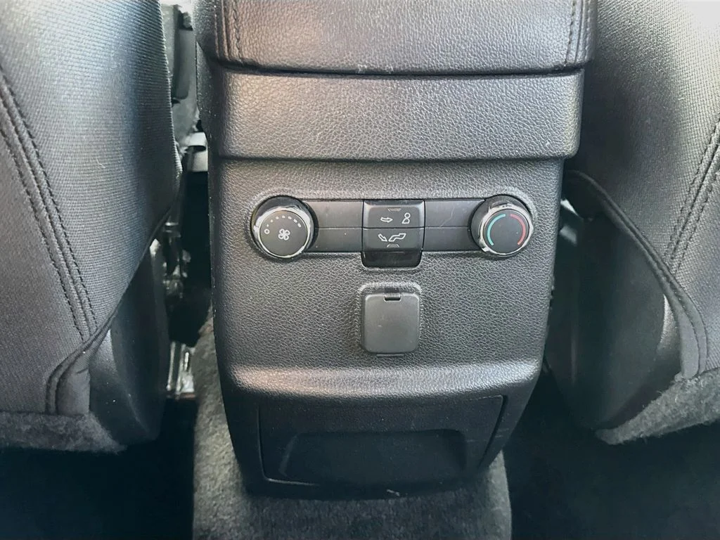 Used 2017 Silver Ford XLT image 28