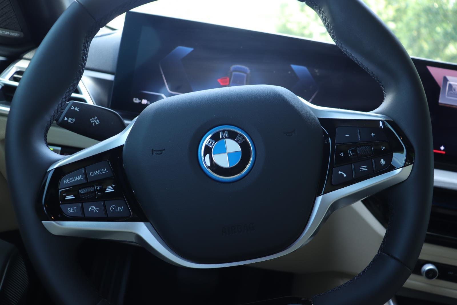 Used 2025 Black Sapphire Metallic BMW eDrive40 image 32