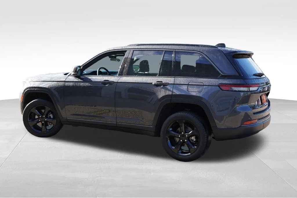 Used 2026 Baltic Gray Metallic Clearcoat Jeep Limited image 8