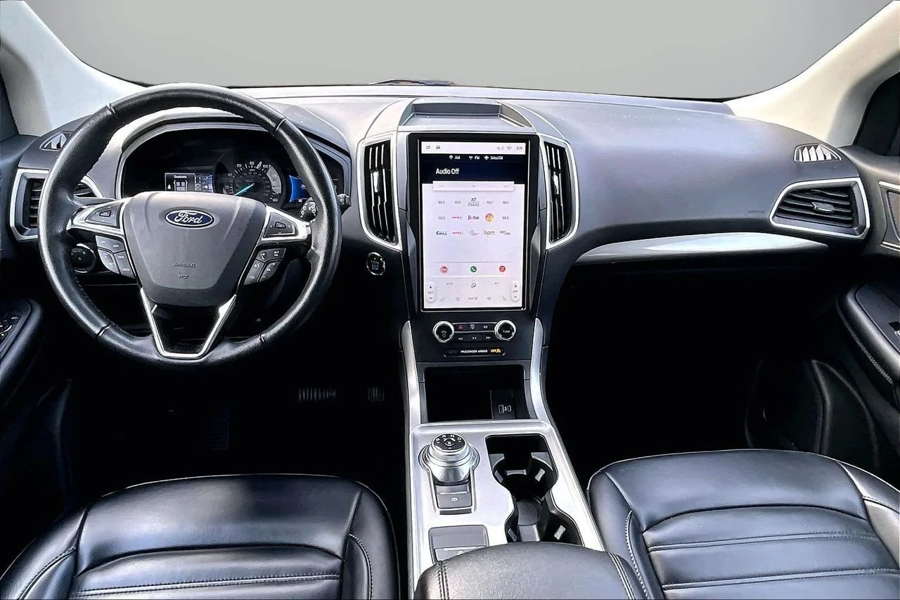 Used 2024 Black Ford SEL image 13