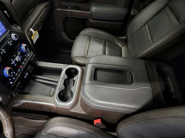 Used 2022 White GMC Denali image 40