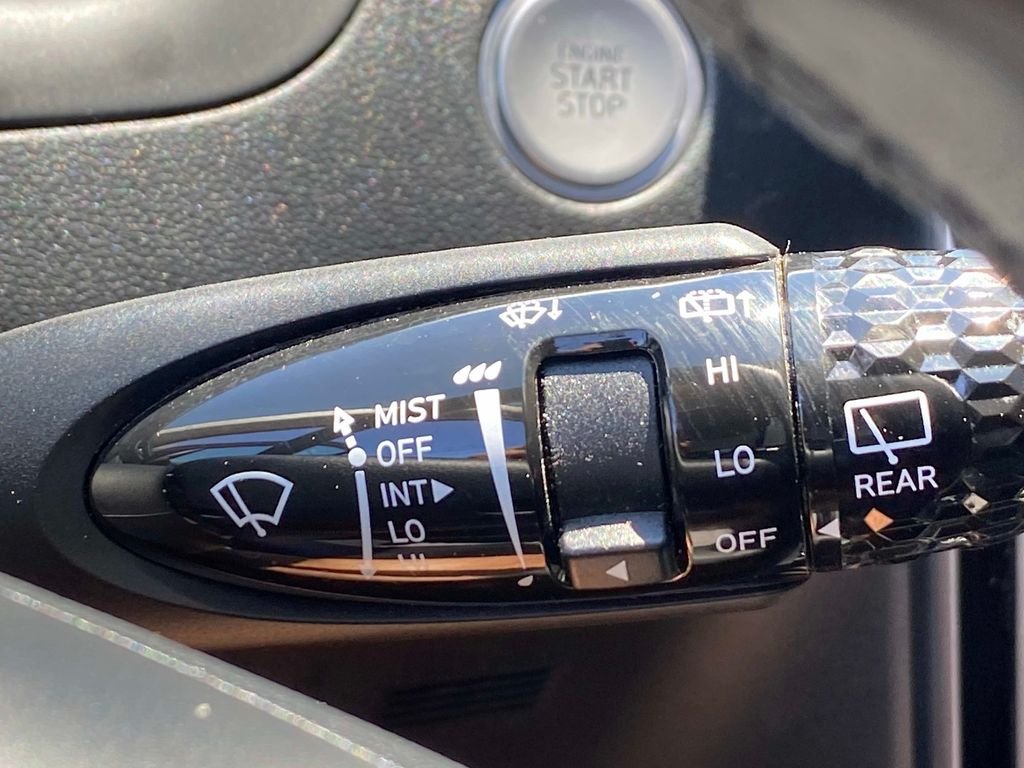 Used 2023 Blue Hyundai SEL image 21
