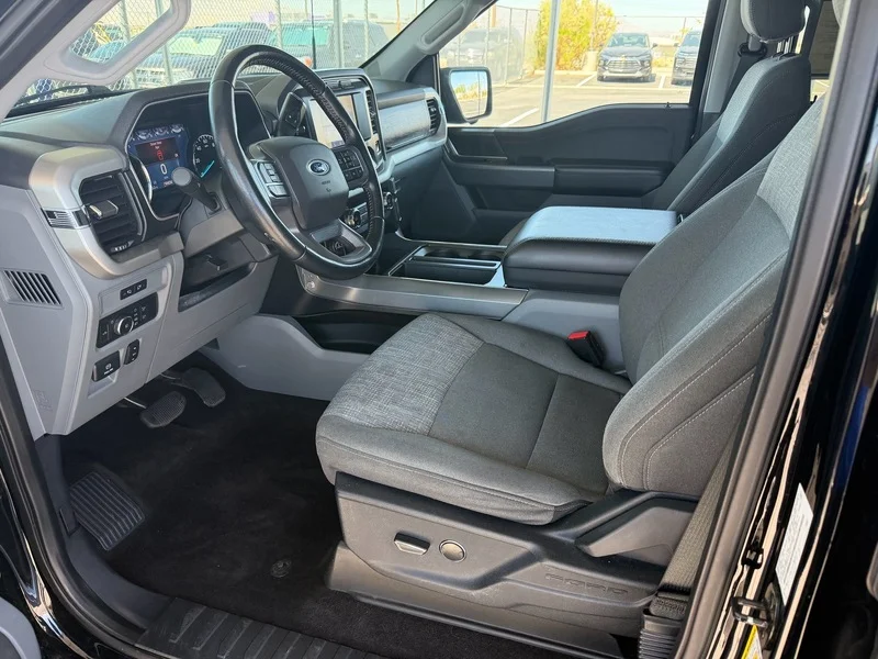 Used 2021 Agate Black Metal Ford XL image 15