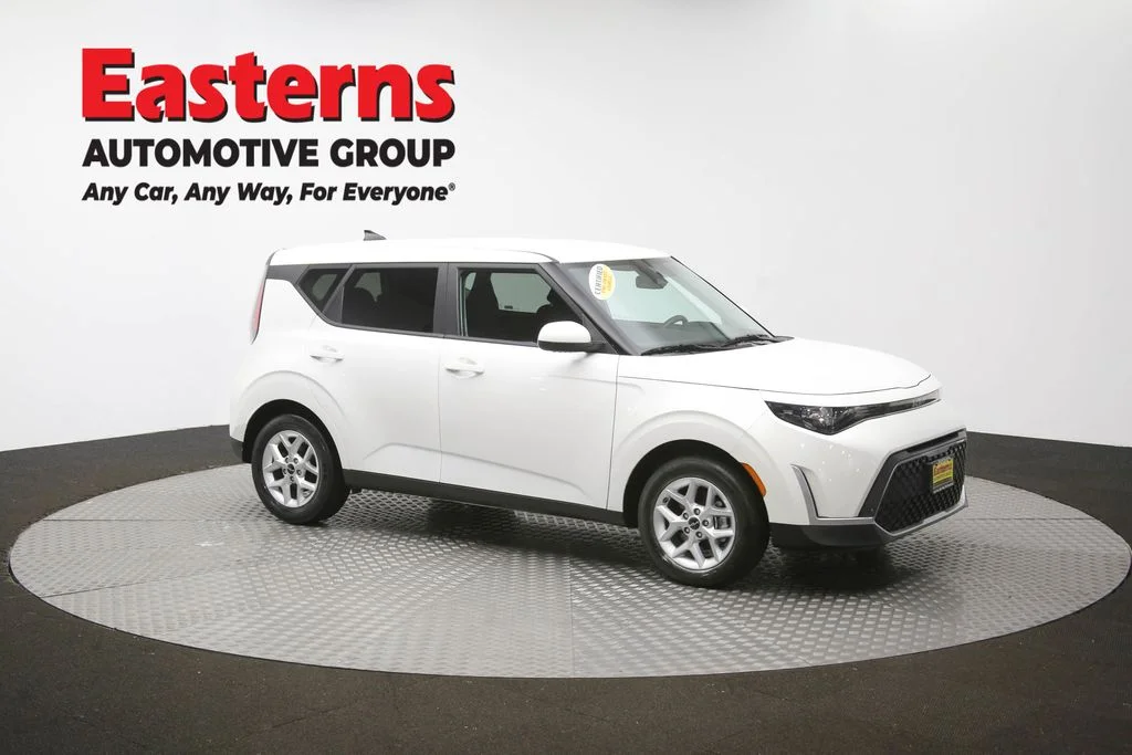 Used 2024 White Kia LX image 47