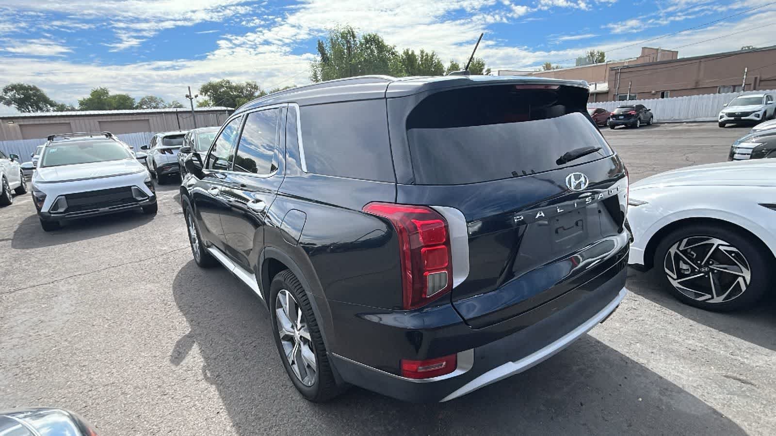Used 2020 Moonlight Cloud Hyundai SEL image 7