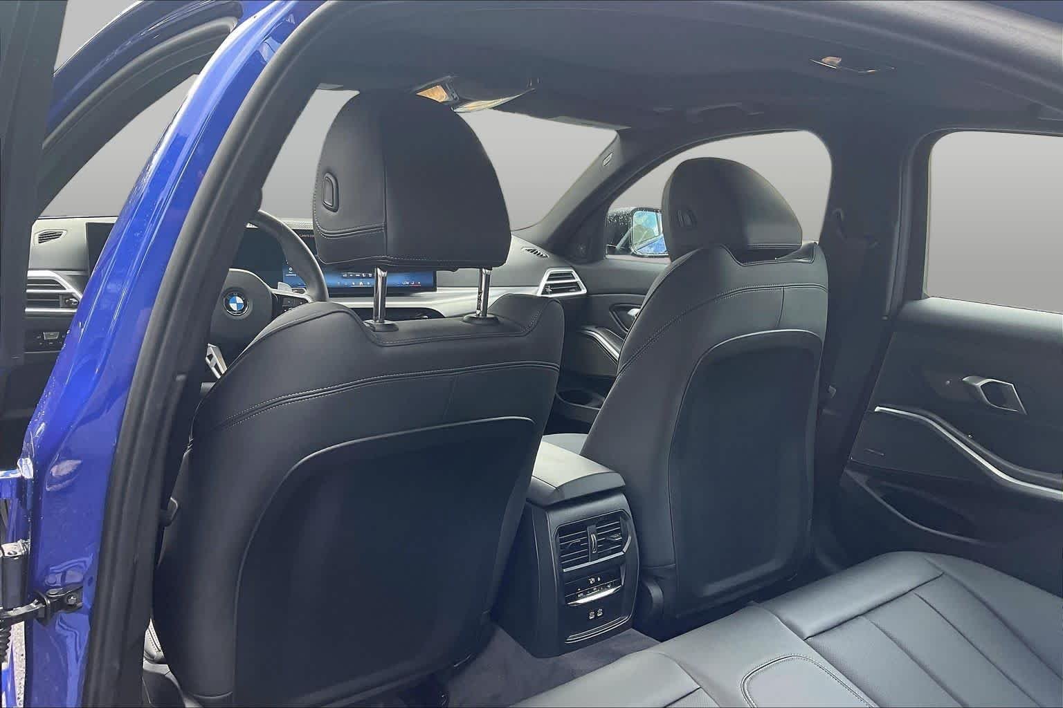 2026 BMW 3 Series 330i - Photo 22