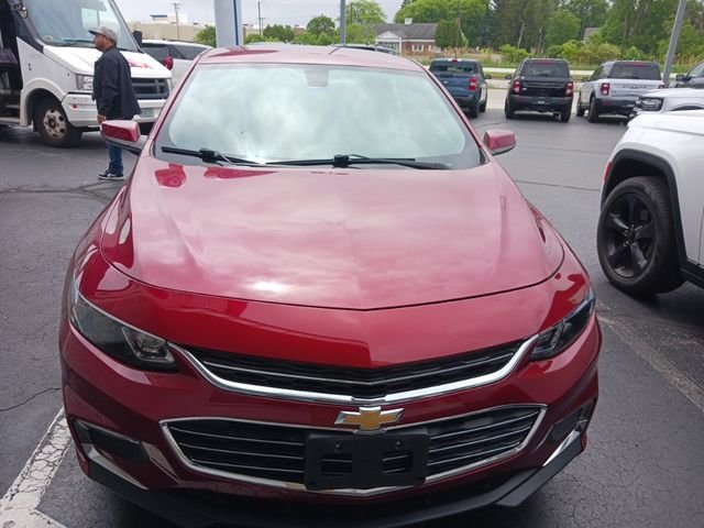 Used 2018 Cajun Red Tintcoat Chevrolet LT image 2