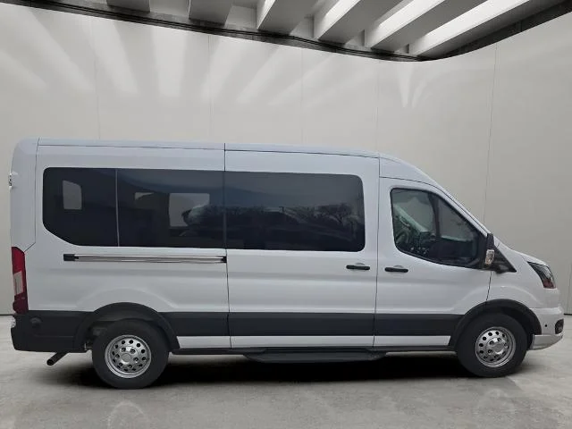 New 2026 Oxford White Ford Passenger Van XLT image 6