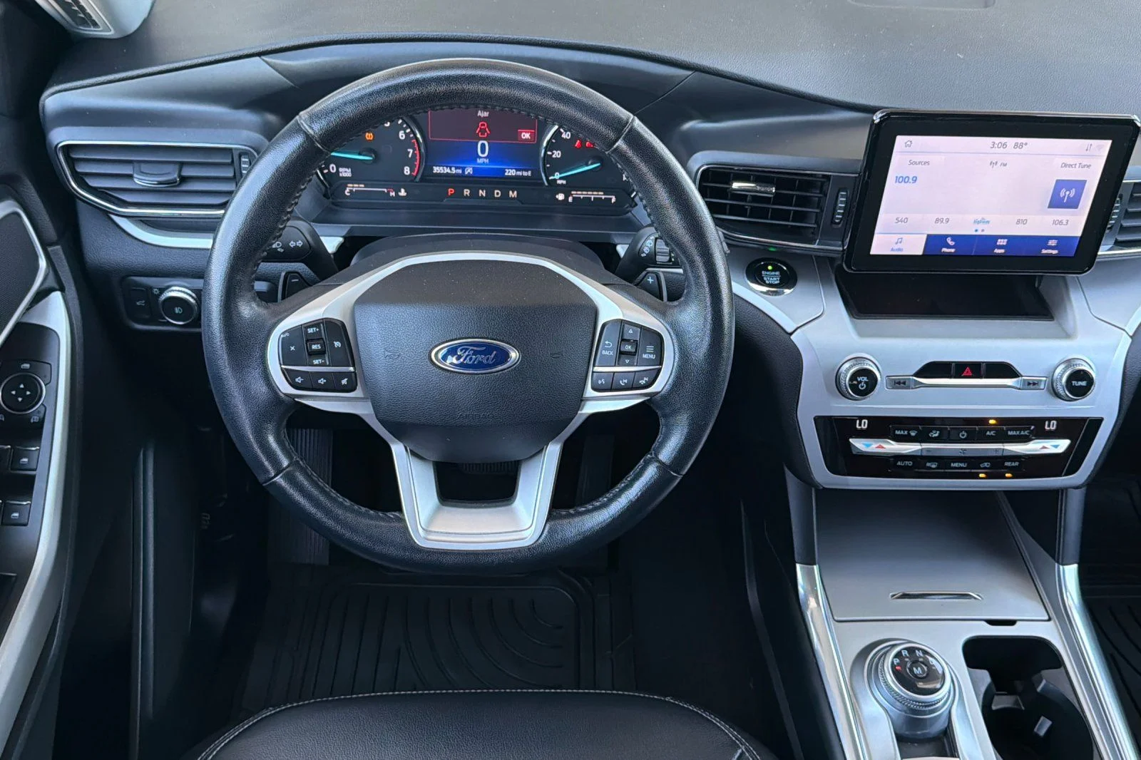 Used 2020 White Ford XLT image 18