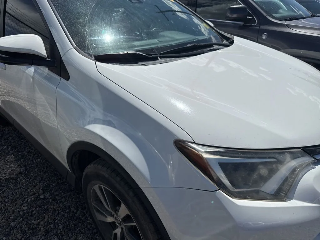 Certified Used 2018 White Toyota XLE image 14