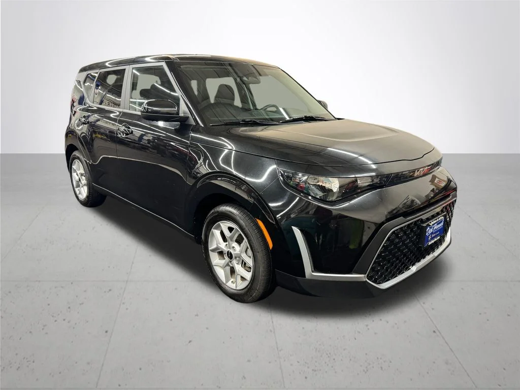 Used 2025 Black Kia LX image 10