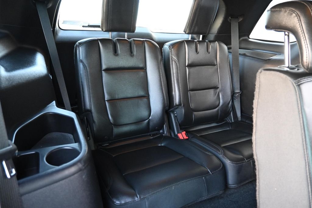 Used 2016 Shadow Black Ford XLT image 25
