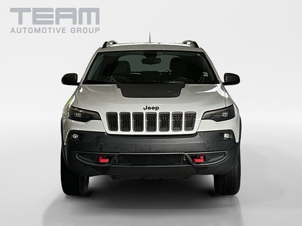 Used 2019 White Jeep Trailhawk image 2