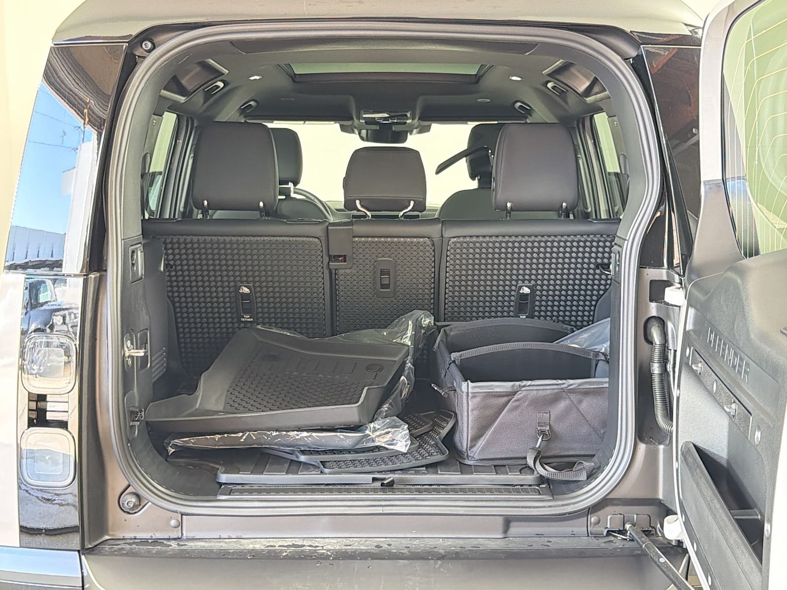New 2026 Borasco Grey Land Rover X-Dynamic SE image 30