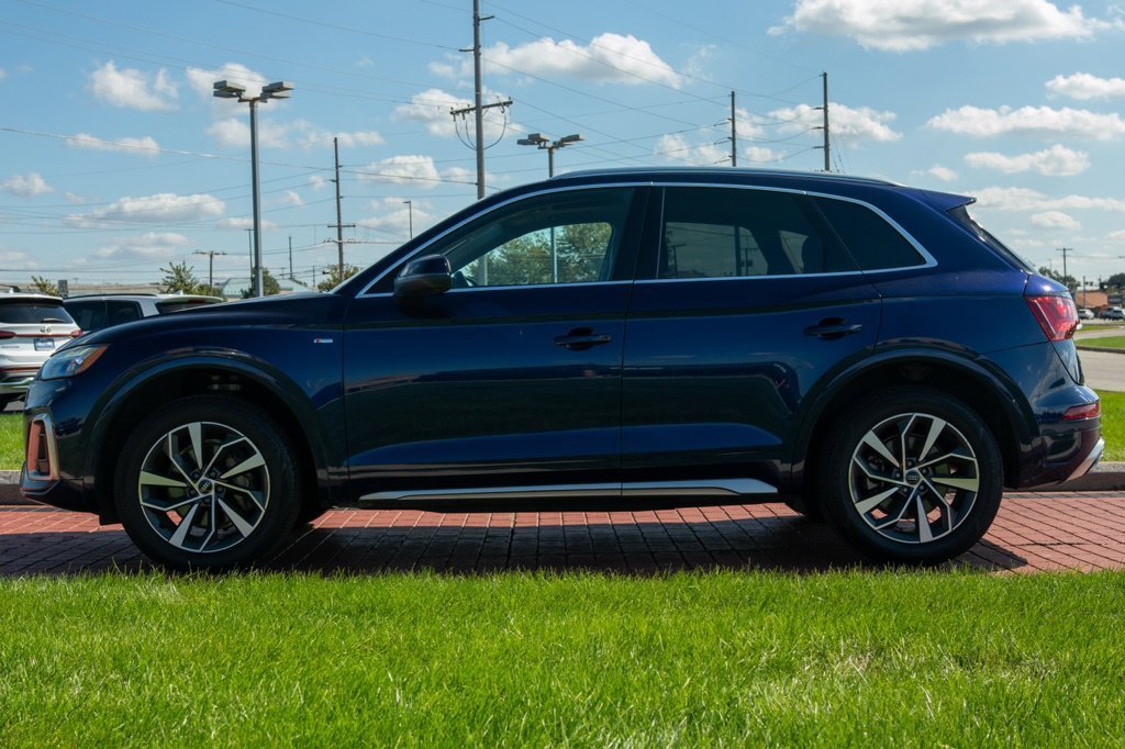 Used 2022 Blue Audi 45 S line Premium image 5