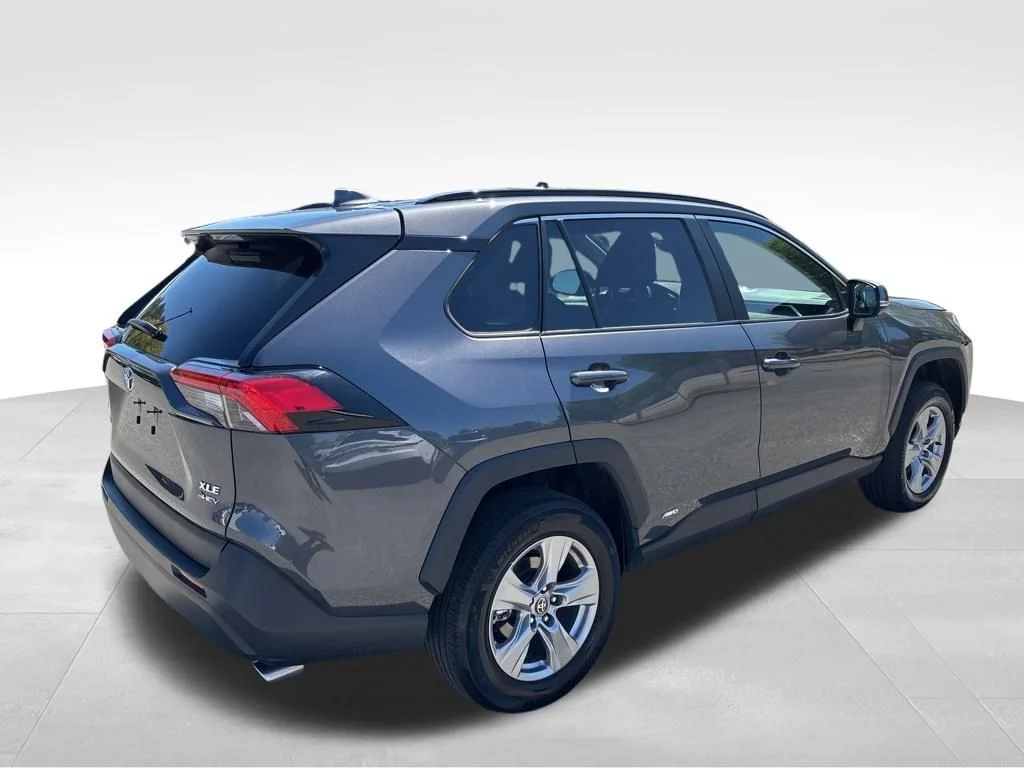 Used 2025 Gray Toyota XLE image 5