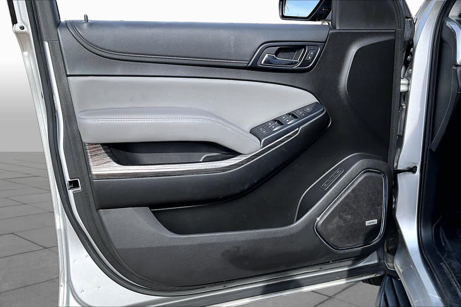 Used 2019 Silver Ice Metallic Chevrolet LT image 25