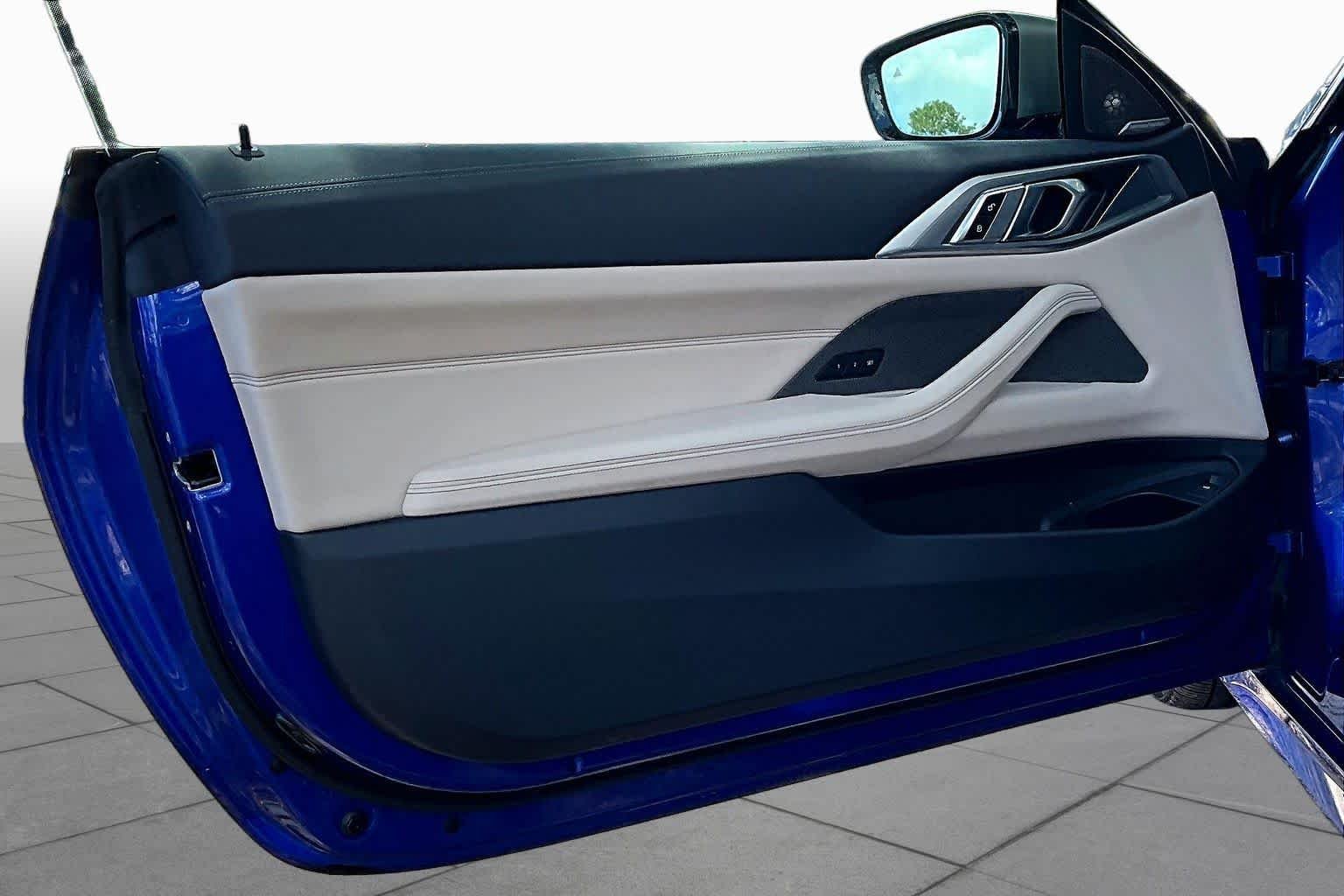 Used 2021 Portimao Blue Metallic BMW M440i xDrive image 22