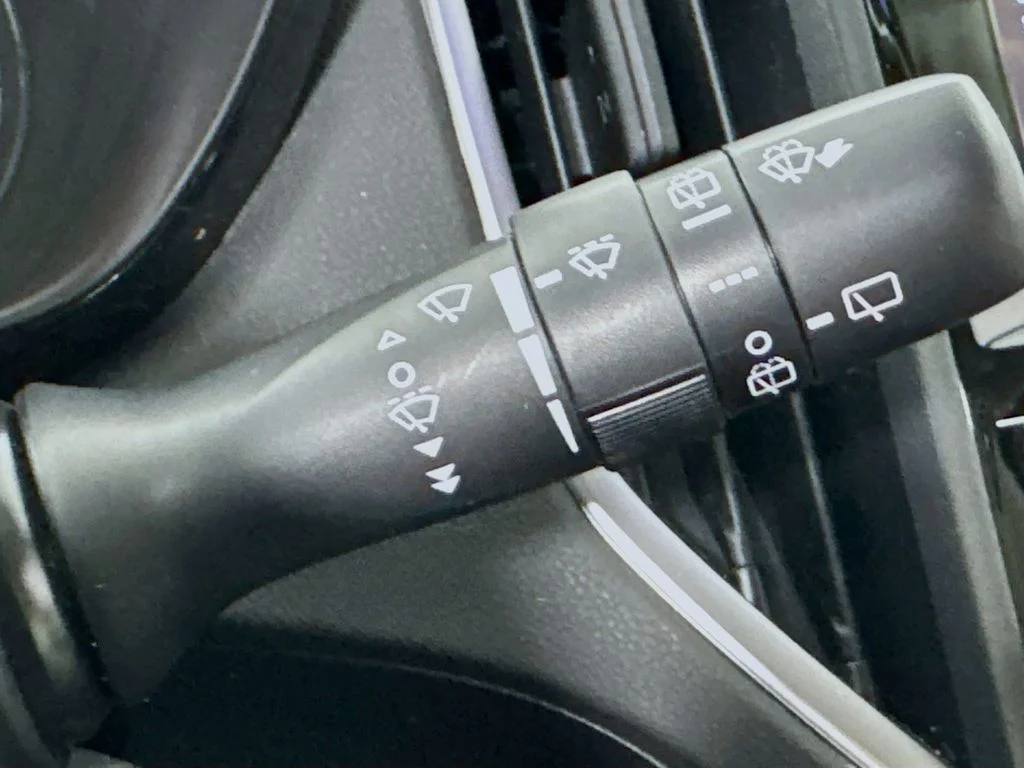Used 2020 Blue Subaru Base image 13