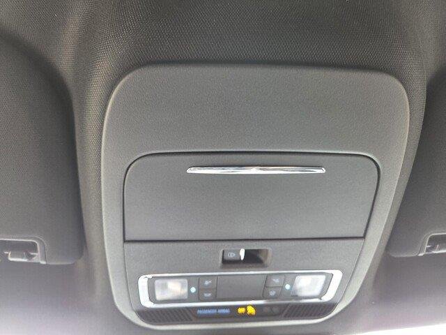 New 2026 Iconic Silver Metallic Ford Lariat® image 22