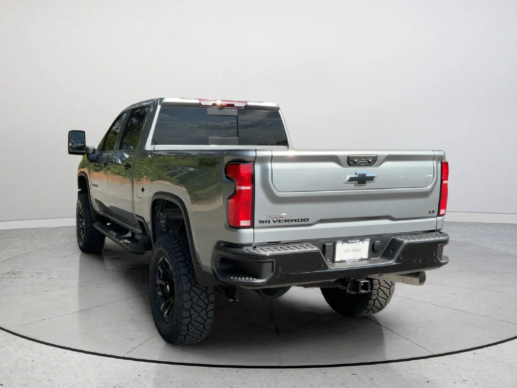 New 2026 Sterling Gray Metallic Chevrolet LT image 7